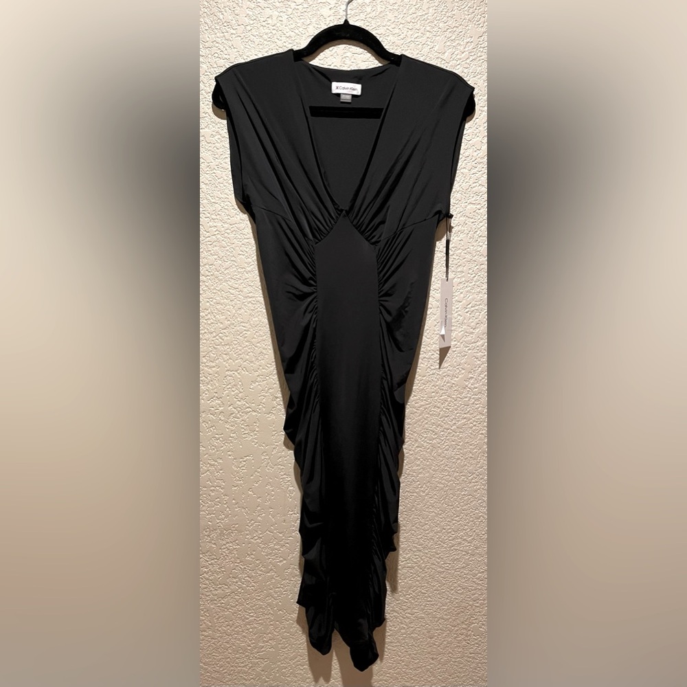 NWT Calvin Klein Black Rugged Cocktail Dress Size 6